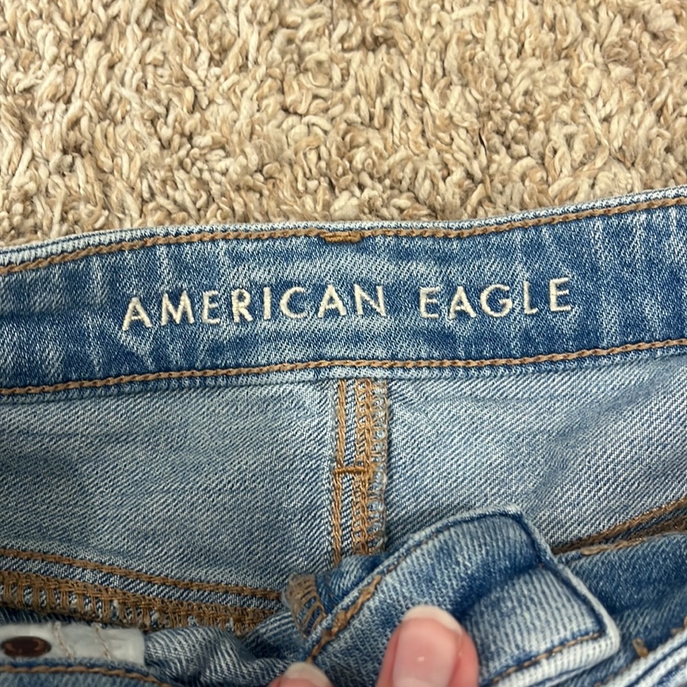 AE Shorts - Picture 3 of 4